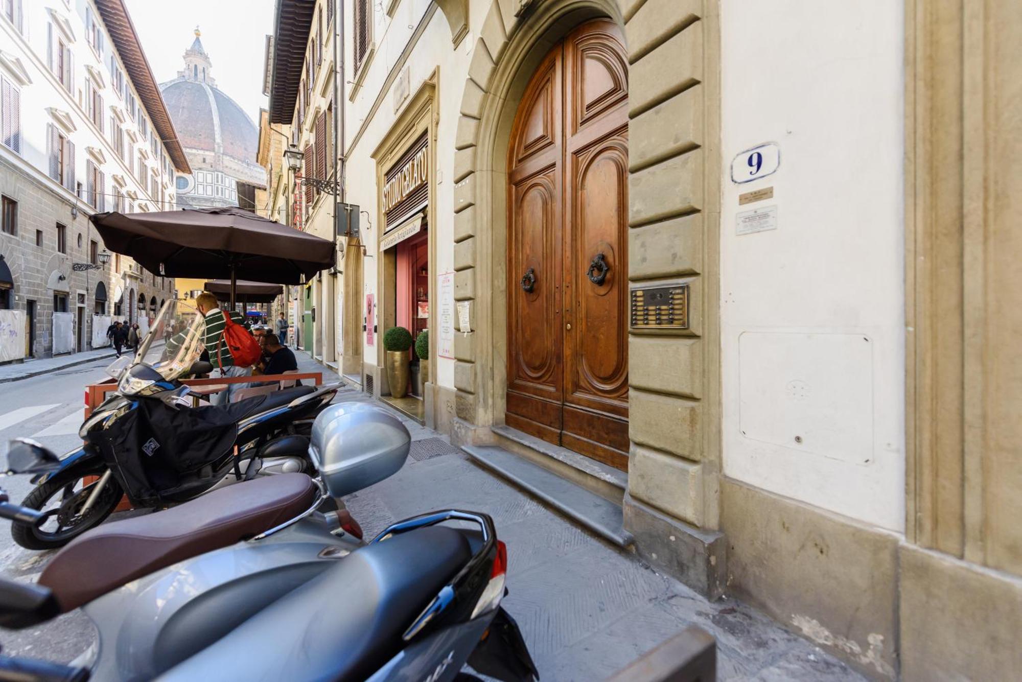 Cozy & Charming Florentine Hideaway By Oteego فلورنس المظهر الخارجي الصورة